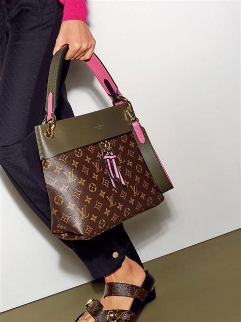 imitazione collana louis vuitton|Louis Vuitton designer handbags.